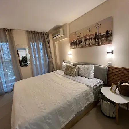 Sunny House Apartment *